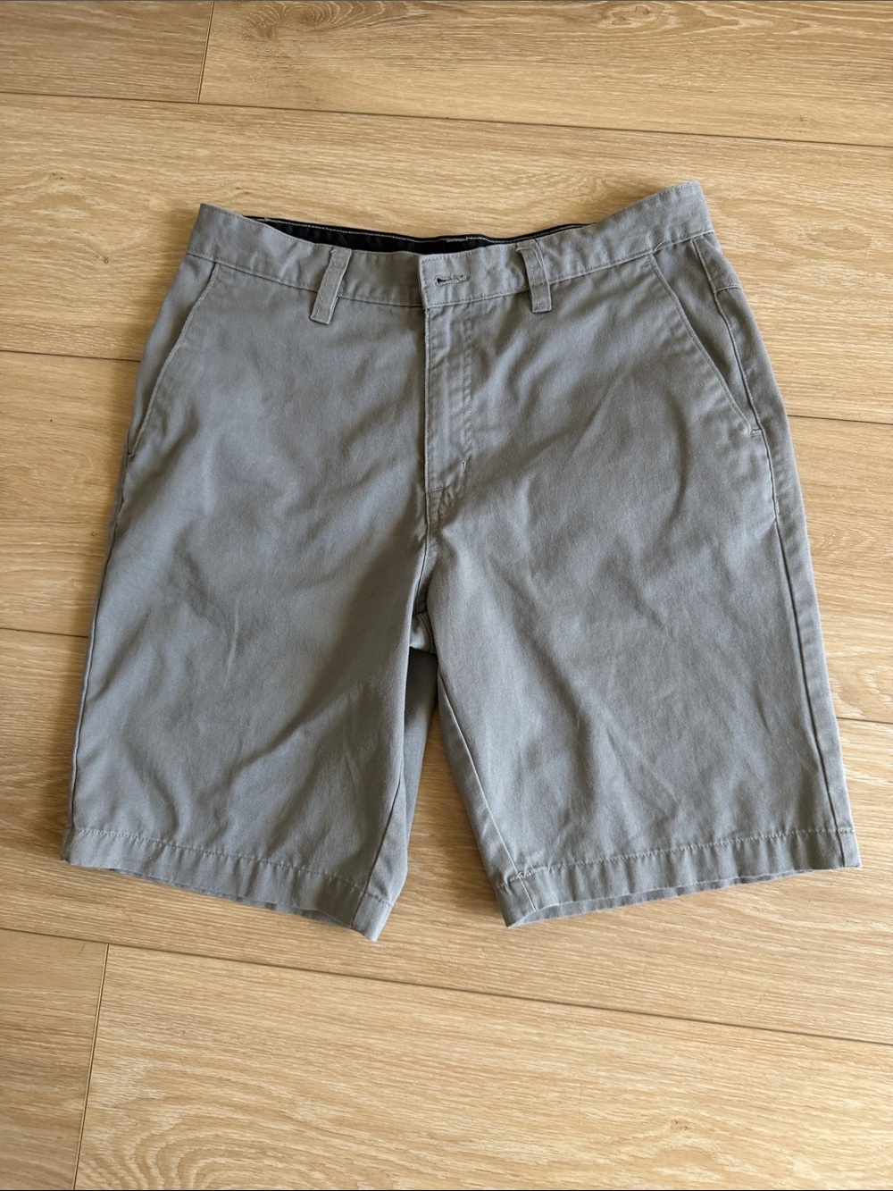 Volcom Men's Gray Chino Shorts